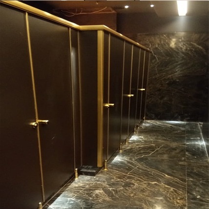 toilet partition manufacturers